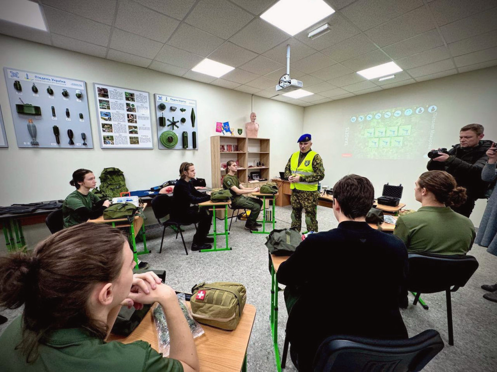 10766 image for slide