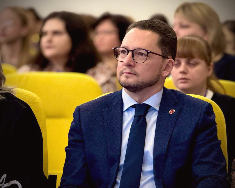 10790 image for slide