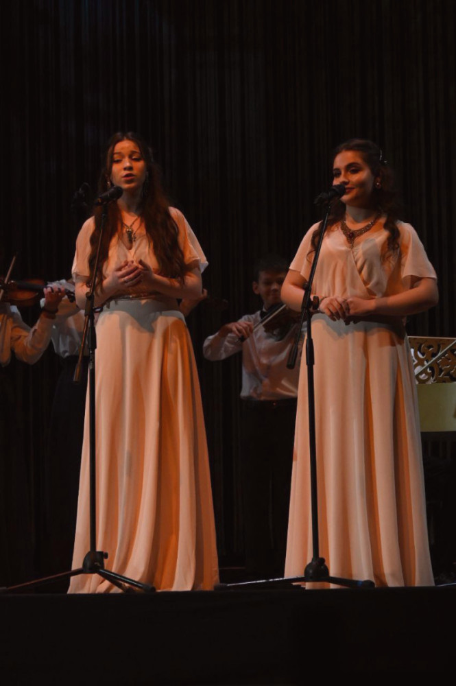 11728 image for slide