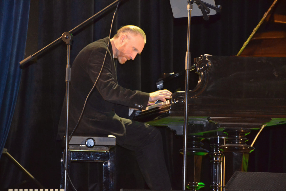 11787 image for slide