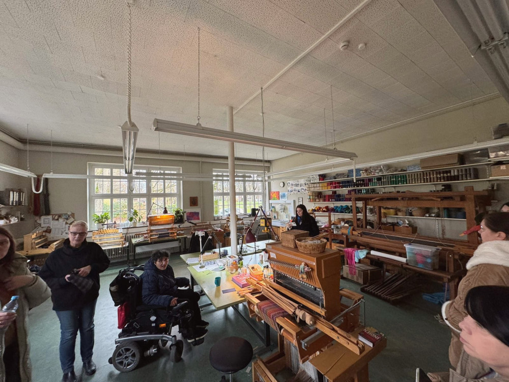 12087 image for slide