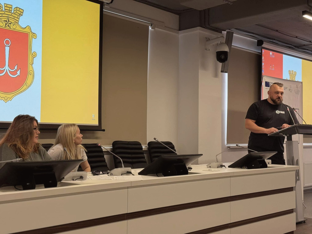 12102 image for slide