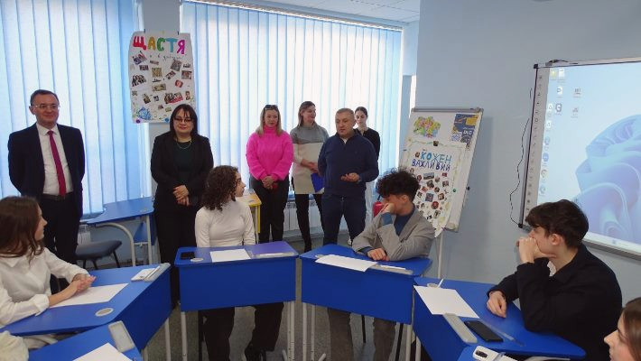 12358 image for slide