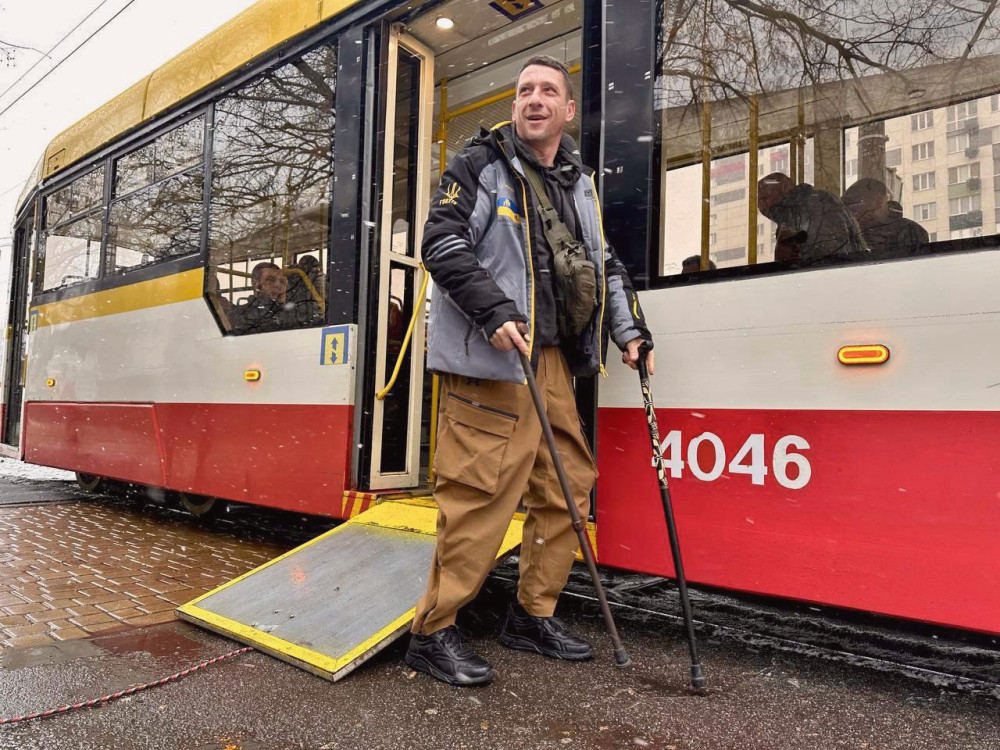 12493 image for slide