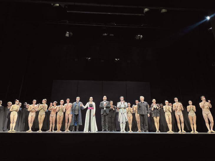 12672 image for slide