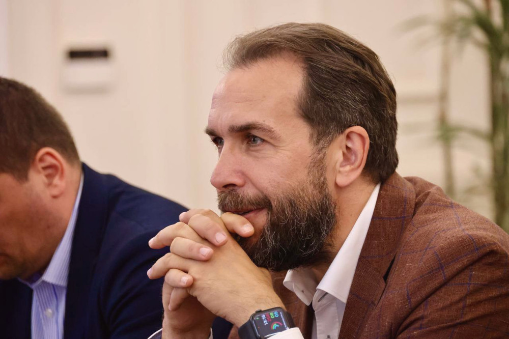 13713 image for slide