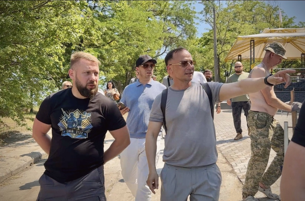 13748 image for slide