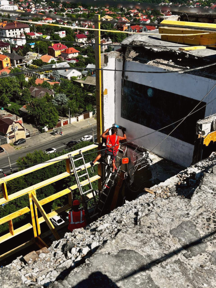 13870 image for slide