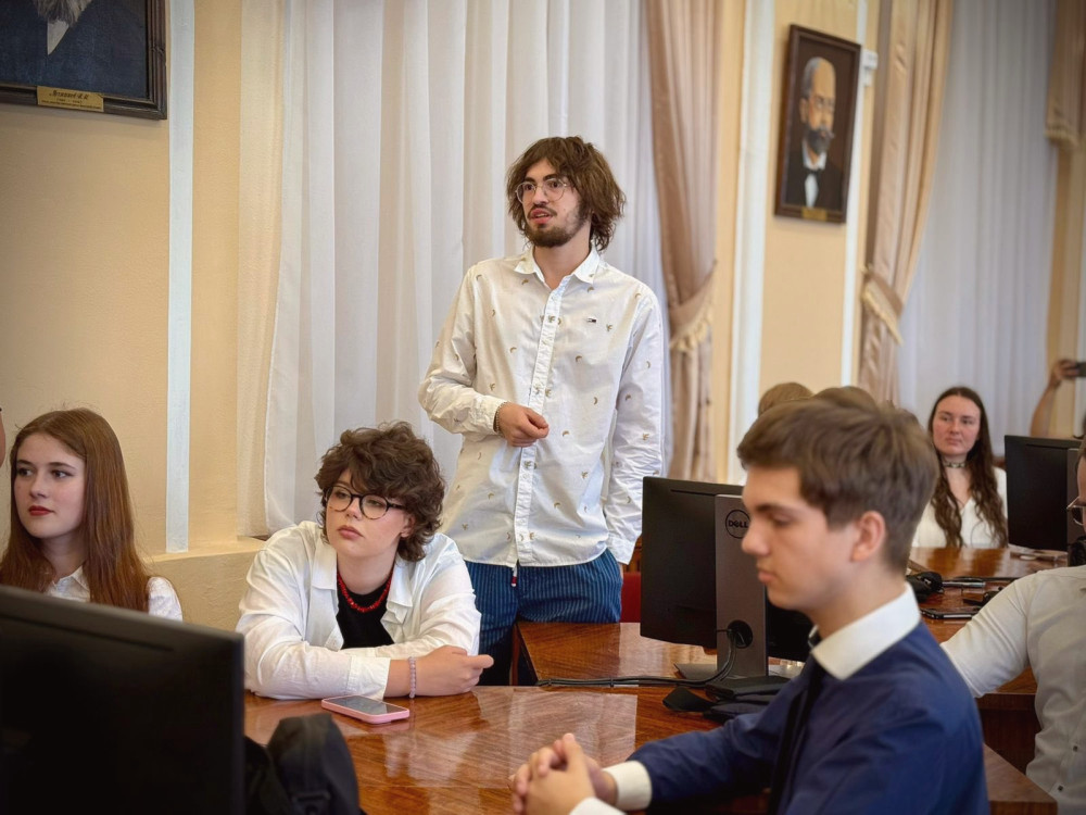 14004 image for slide