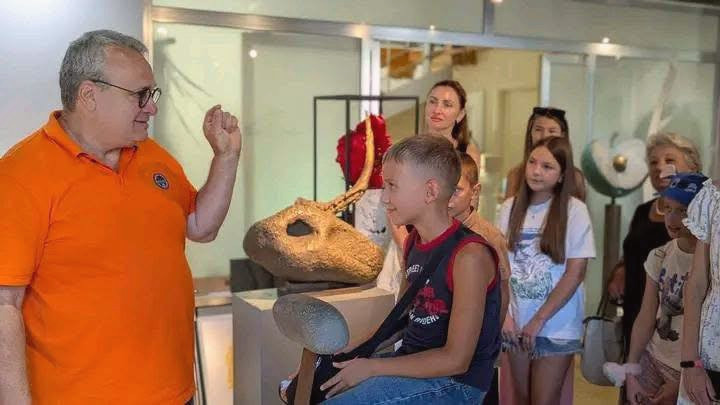 15711 image for slide