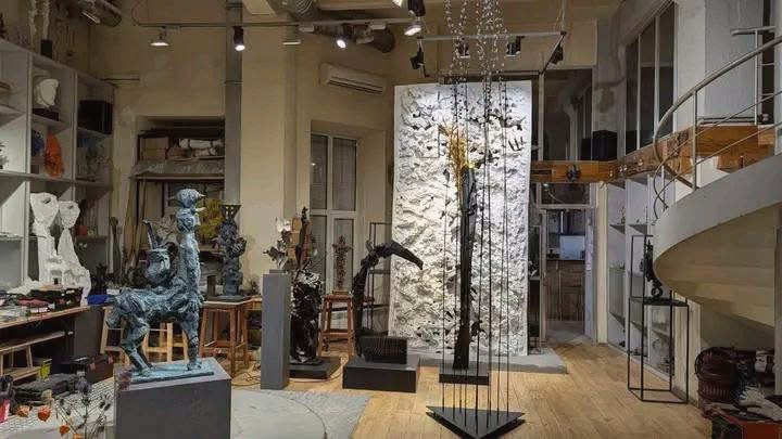 15713 image for slide