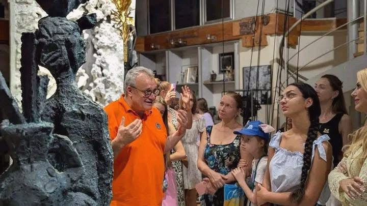 15714 image for slide