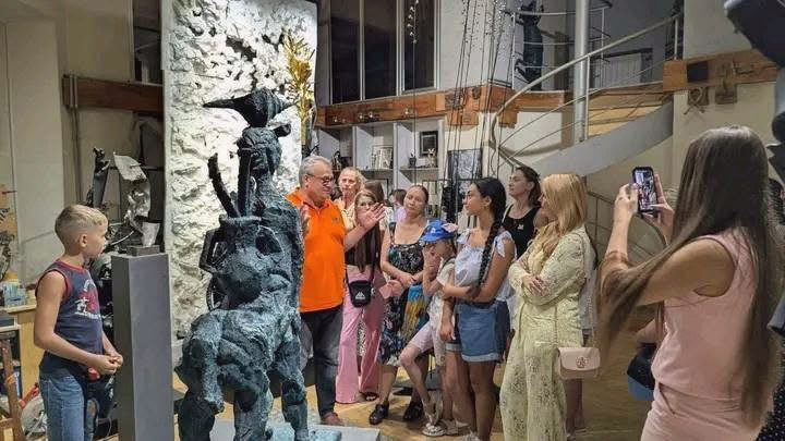 15715 image for slide