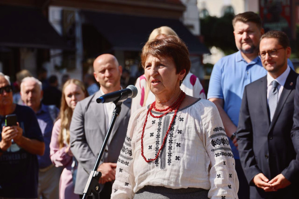 15726 image for slide