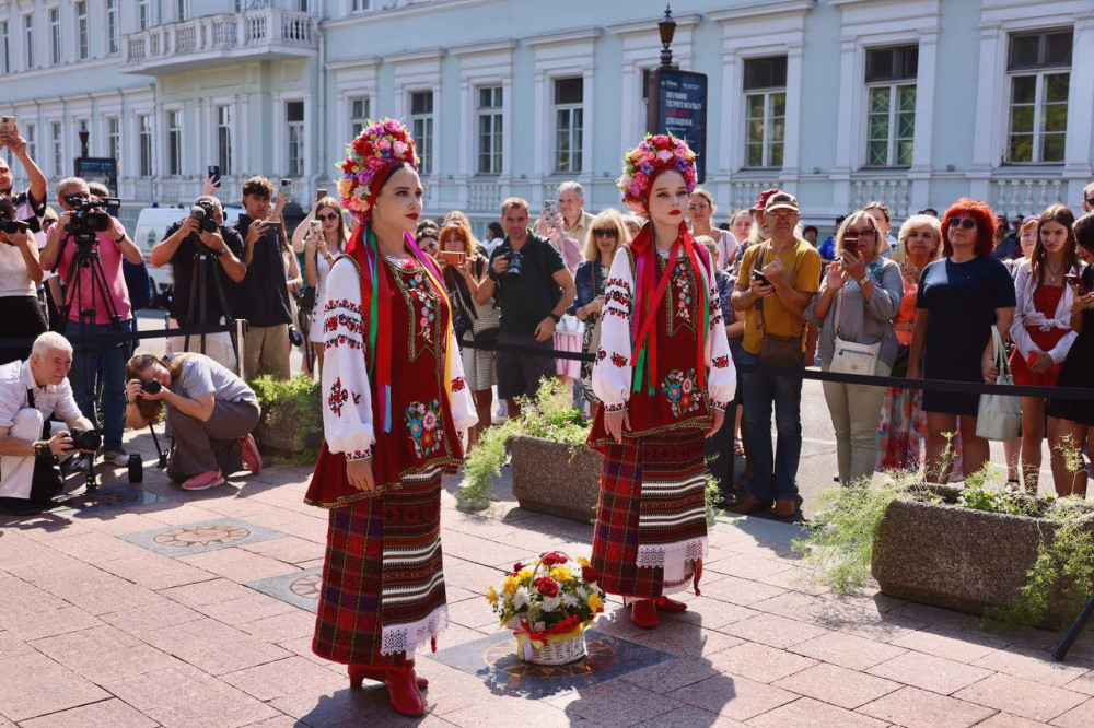 15729 image for slide