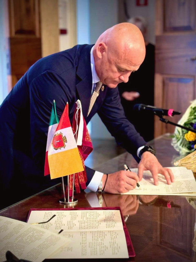 15877 image for slide