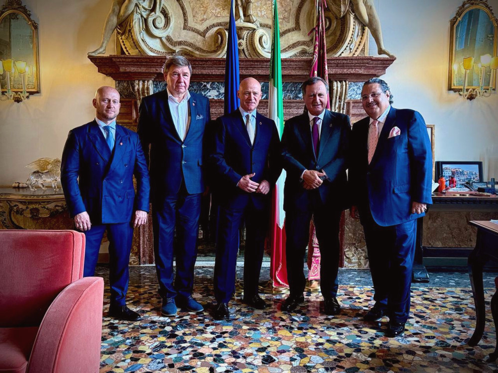 15878 image for slide