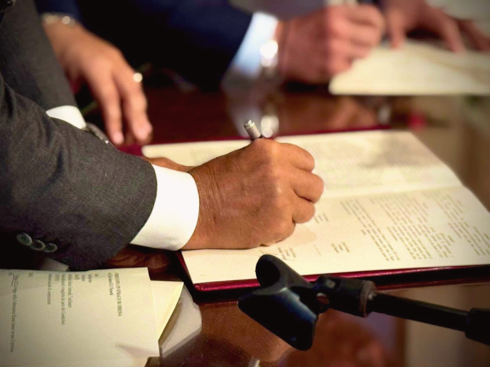 15880 image for slide