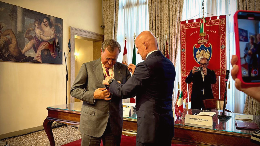 15881 image for slide