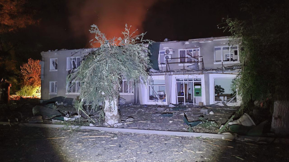 16037 image for slide