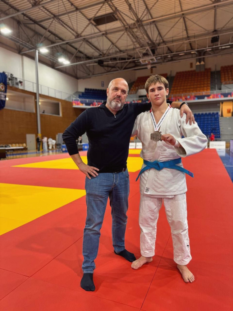 16405 image for slide