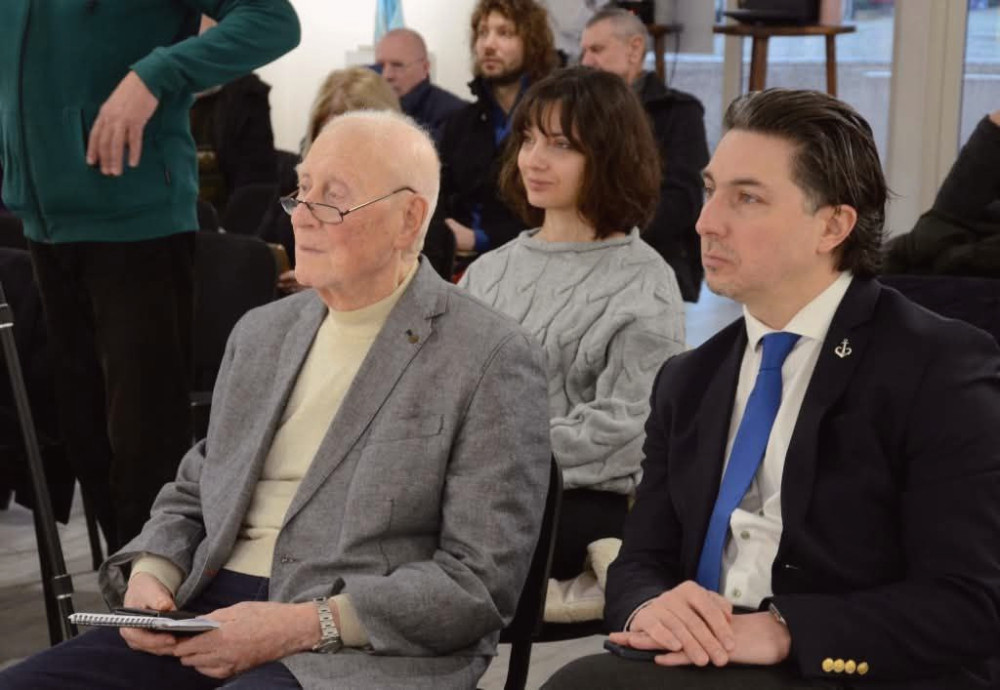 9777 image for slide