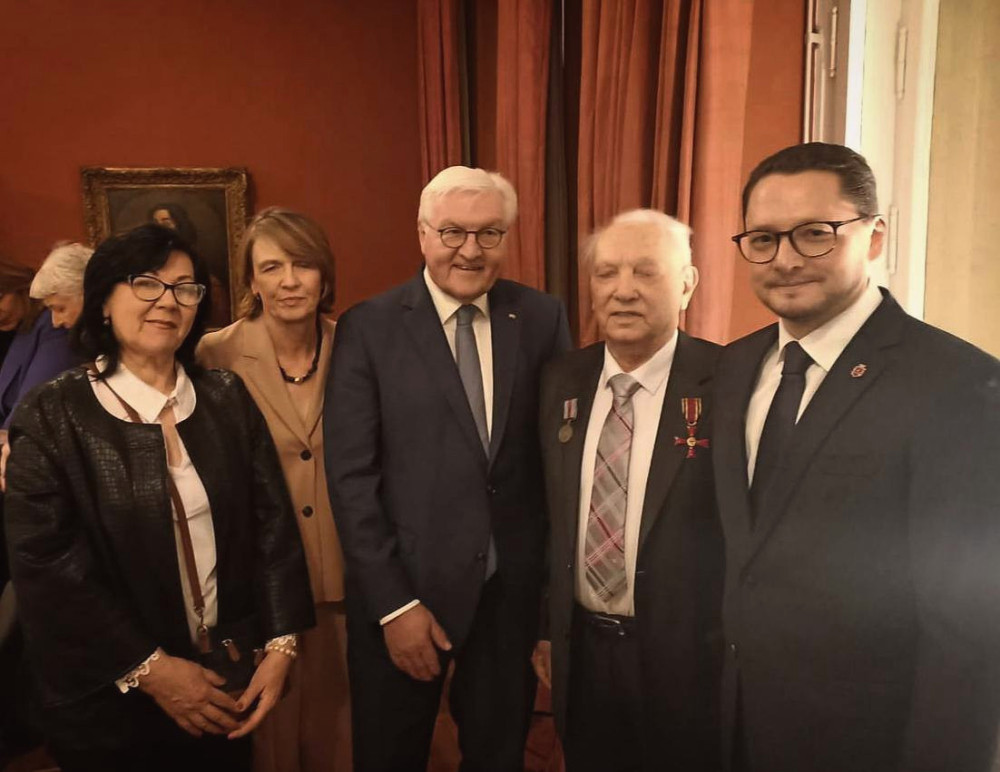 9867 image for slide