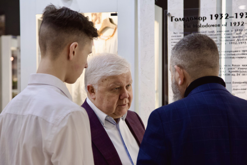 9898 image for slide