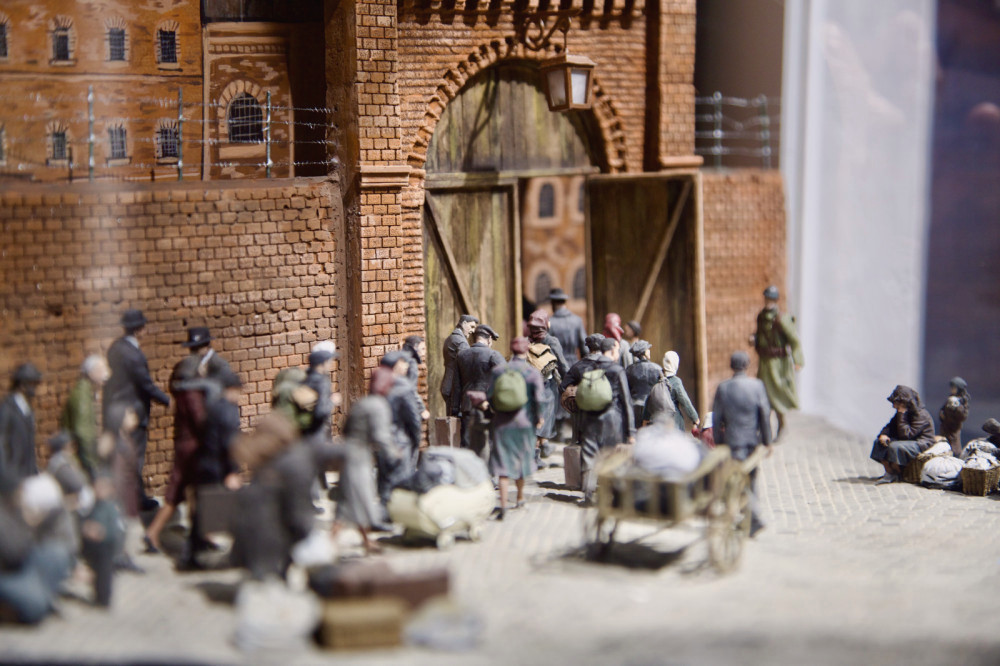 9899 image for slide