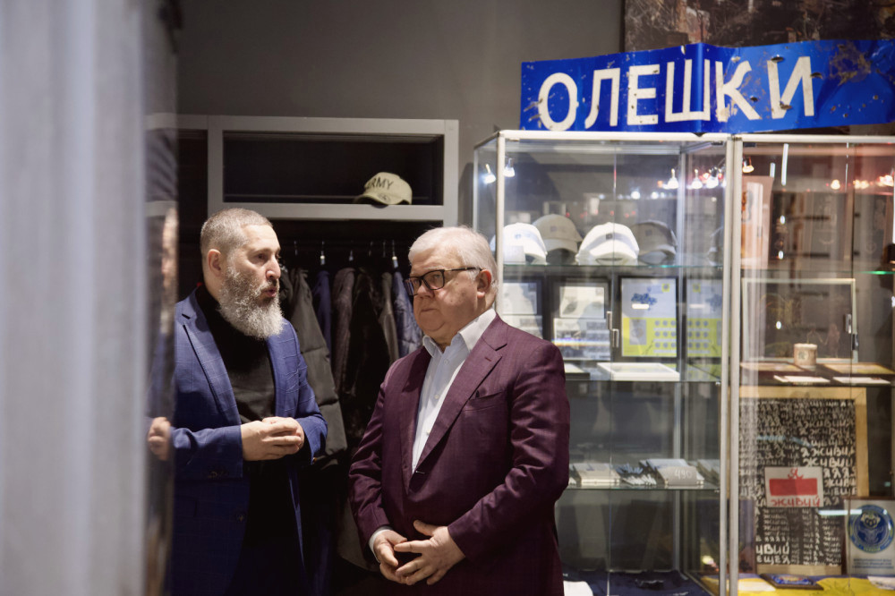 9906 image for slide