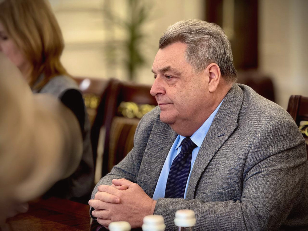 9953 image for slide