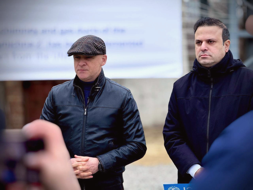 9993 image for slide